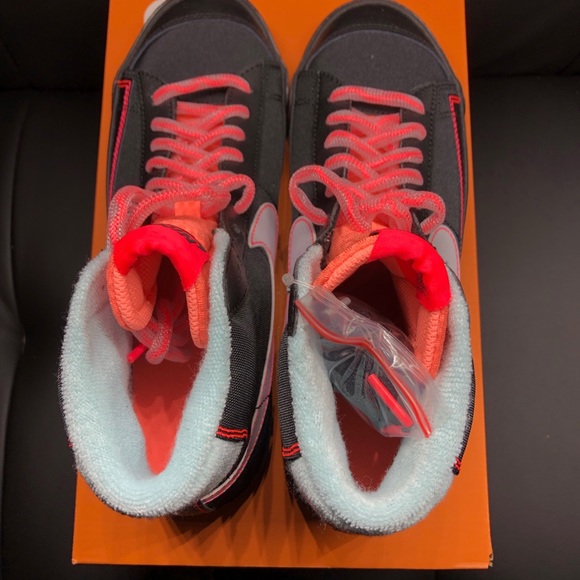 Nike Blazers - Picture 5 of 6